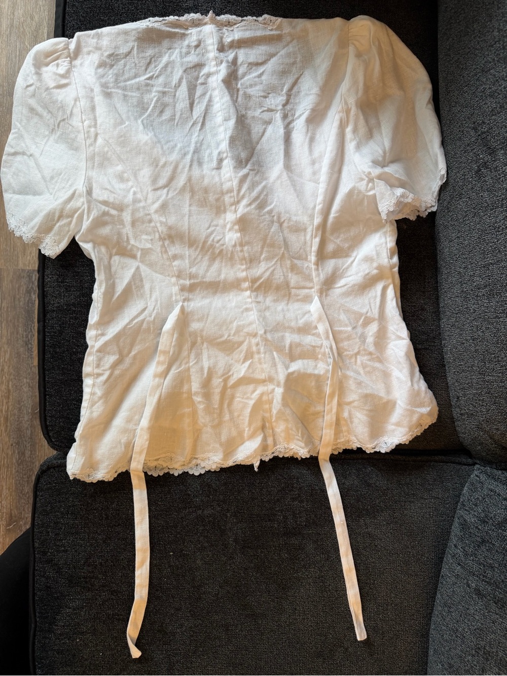 Reformation Anabella Linen Lace-Trim Blouse โ White - Picture 4 of 7